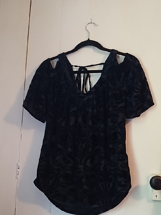 always indigo Tops - Women's Black Velvet Burnout Short Sleeve Top with Back Tie Detail Small, EUC.